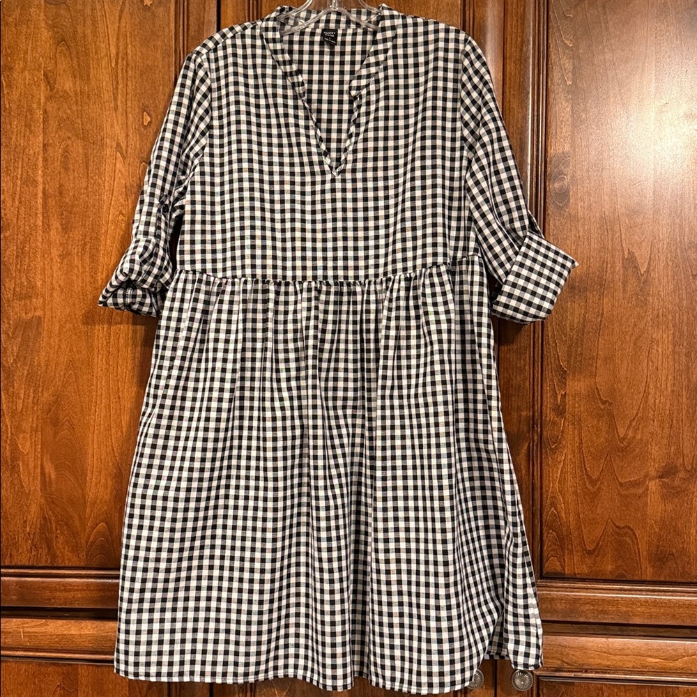 Black and White Checkered Long Sleeve Dress